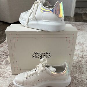Alexander McQueen White/Shock Pink Leather Sneakers with Iridescent Heel Tab